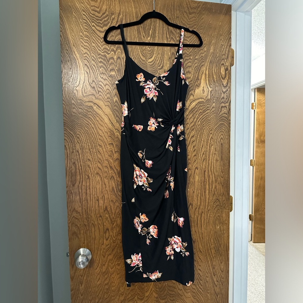 Nine Britton Floral Midi Dress